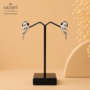 WhatsApp Image 2026-08-12 at 11.35.12 AM Pihu stud earring